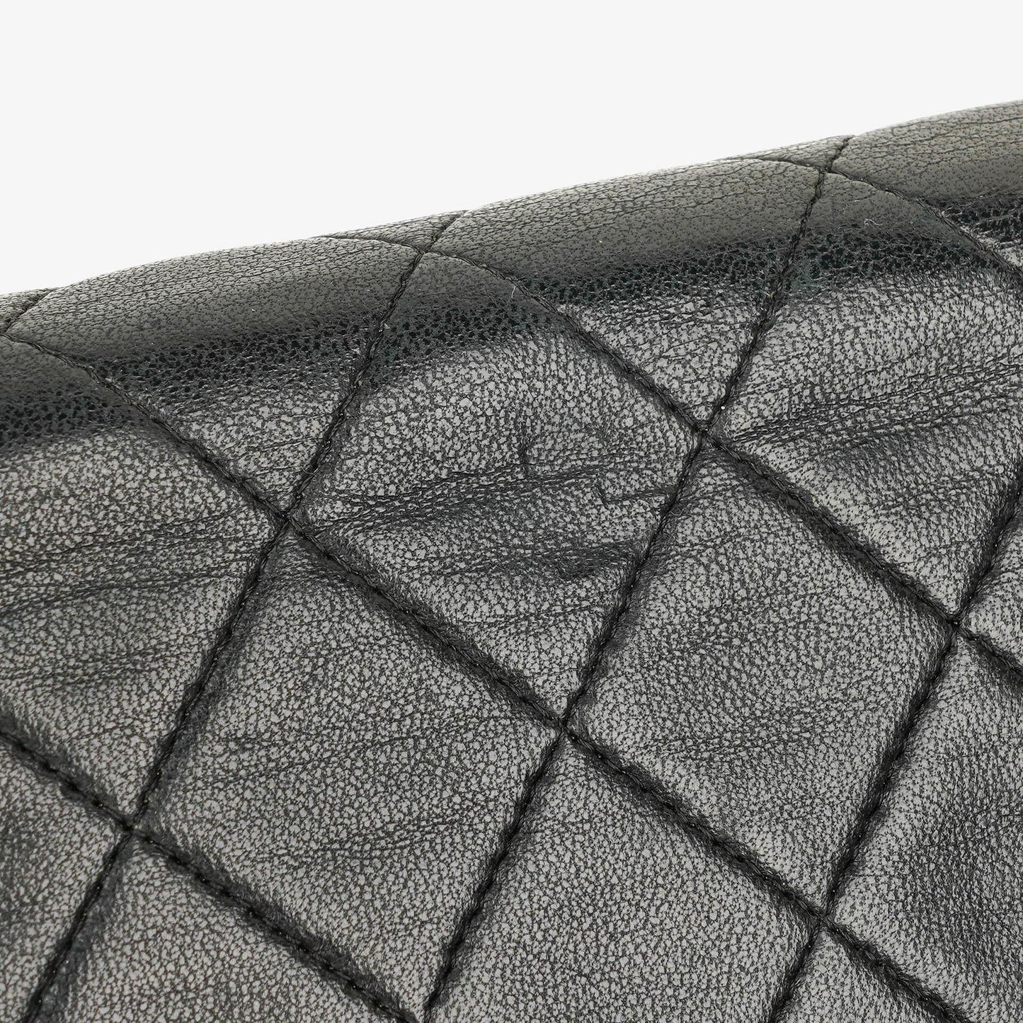 Chanel Classic Full Flap Tasche aus schwarzem gestepptem Lammleder mit 24K vergoldeter Hardware