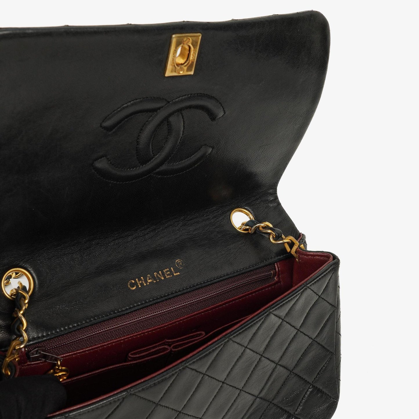 Chanel Classic Full Flap Tasche aus schwarzem gestepptem Lammleder mit 24K vergoldeten Beschlägen