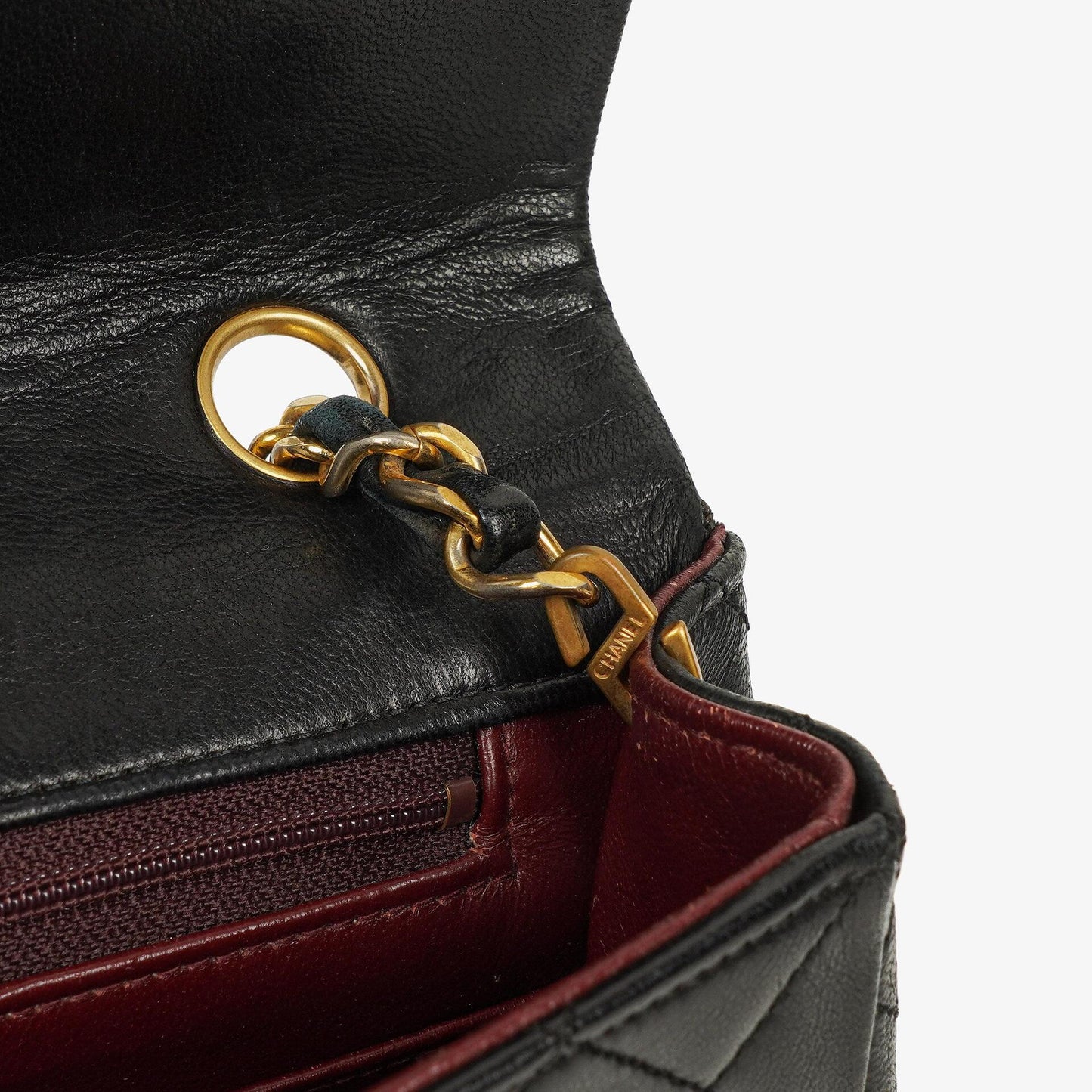 Chanel Classic Full Flap Tasche aus schwarzem gestepptem Lammleder mit 24K vergoldeten Beschlägen