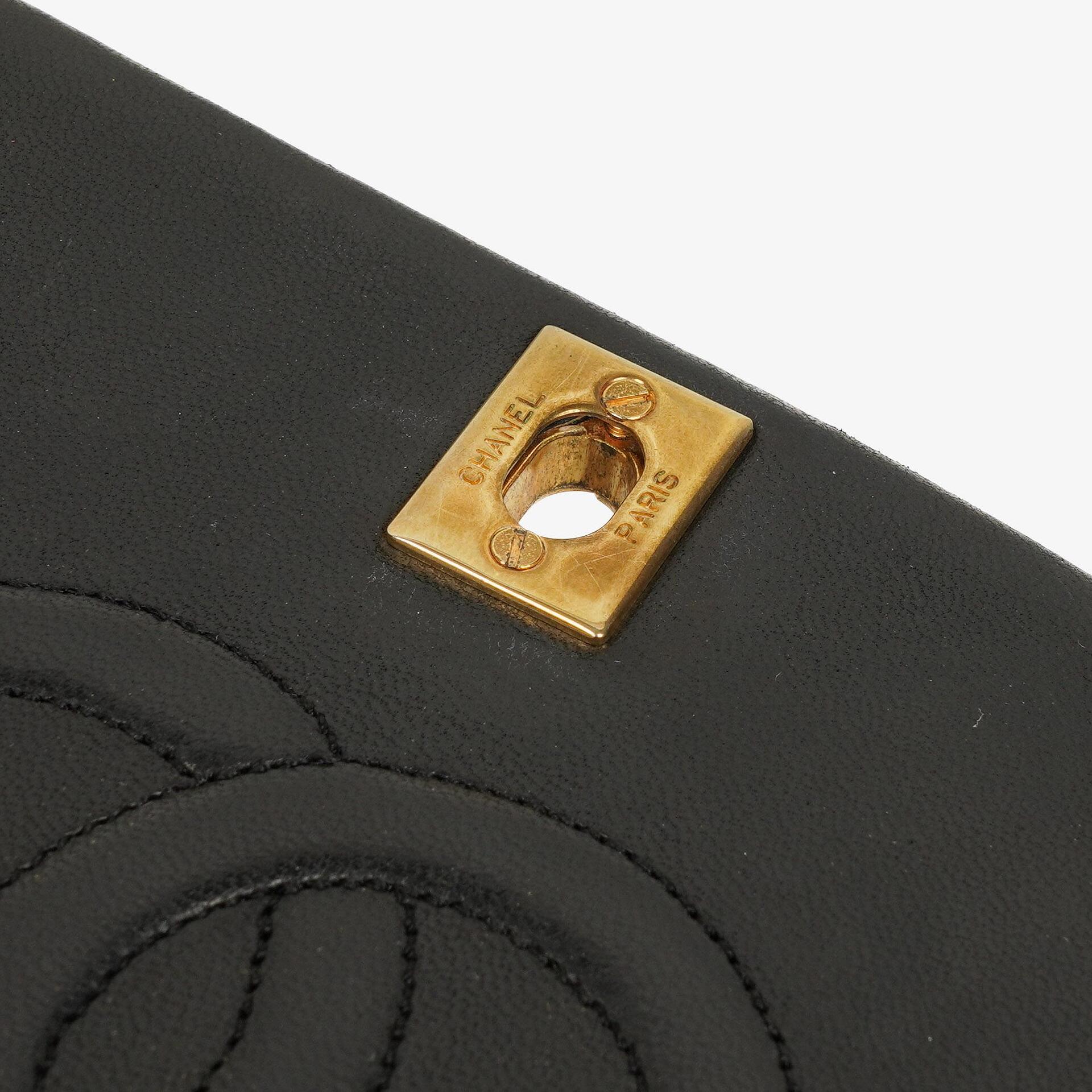Chanel Classic Full Flap Tasche aus schwarzem gestepptem Lammleder mit 24K vergoldeten Beschlägen