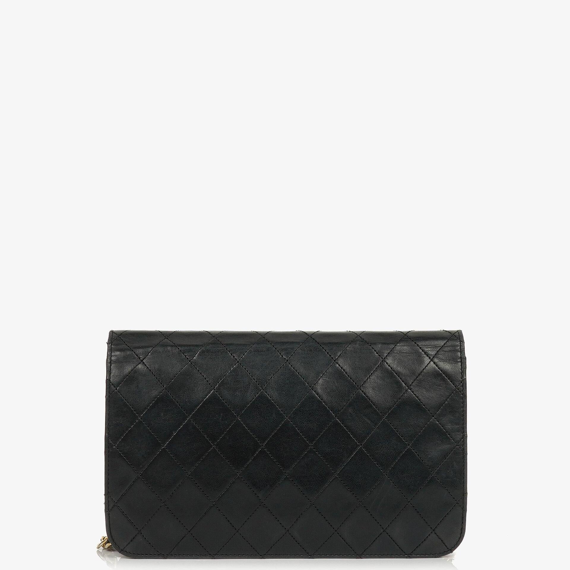 Chanel Classic Full Flap Tasche aus schwarzem gestepptem Lammleder mit 24K vergoldeter Hardware