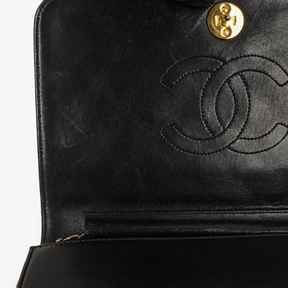 Chanel Classic Full Flap Tasche aus schwarzem gestepptem Lammleder mit 24K vergoldeter Hardware