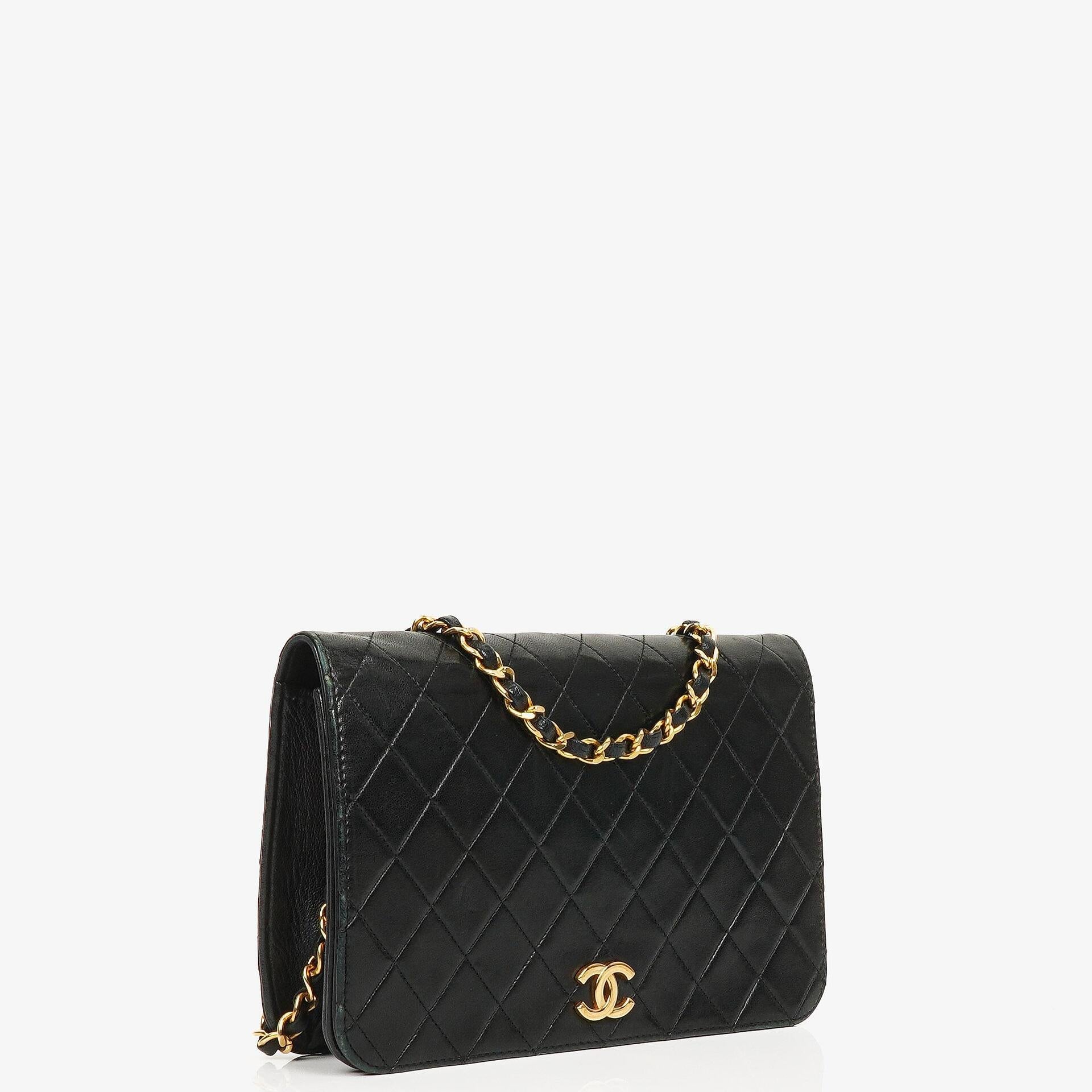 Chanel Classic Full Flap Tasche aus schwarzem gestepptem Lammleder mit 24K vergoldeter Hardware