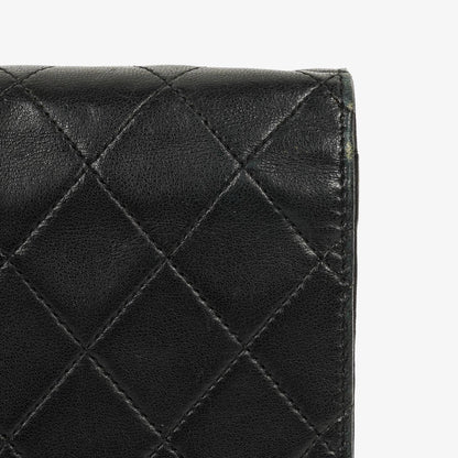 Chanel Classic Full Flap Tasche aus schwarzem gestepptem Lammleder mit 24K vergoldeter Hardware