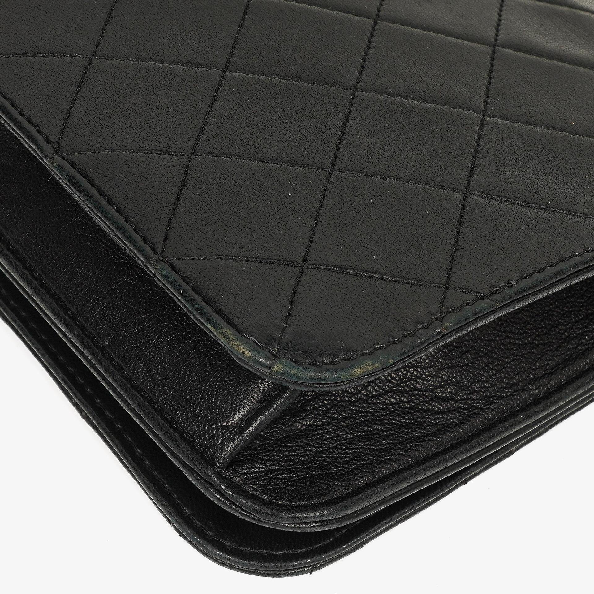 Chanel Classic Full Flap Tasche aus schwarzem gestepptem Lammleder mit 24K vergoldeter Hardware