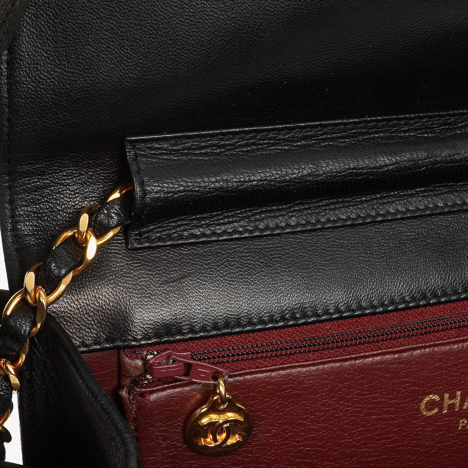 Chanel Classic Full Flap Tasche aus schwarzem gestepptem Lammleder mit 24K vergoldeter Hardware