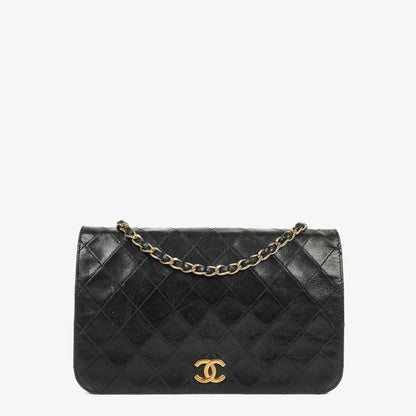 Chanel Classic Vollklappentasche aus schwarzem gestepptem Lammleder mit 24K vergoldeten Beschlägen