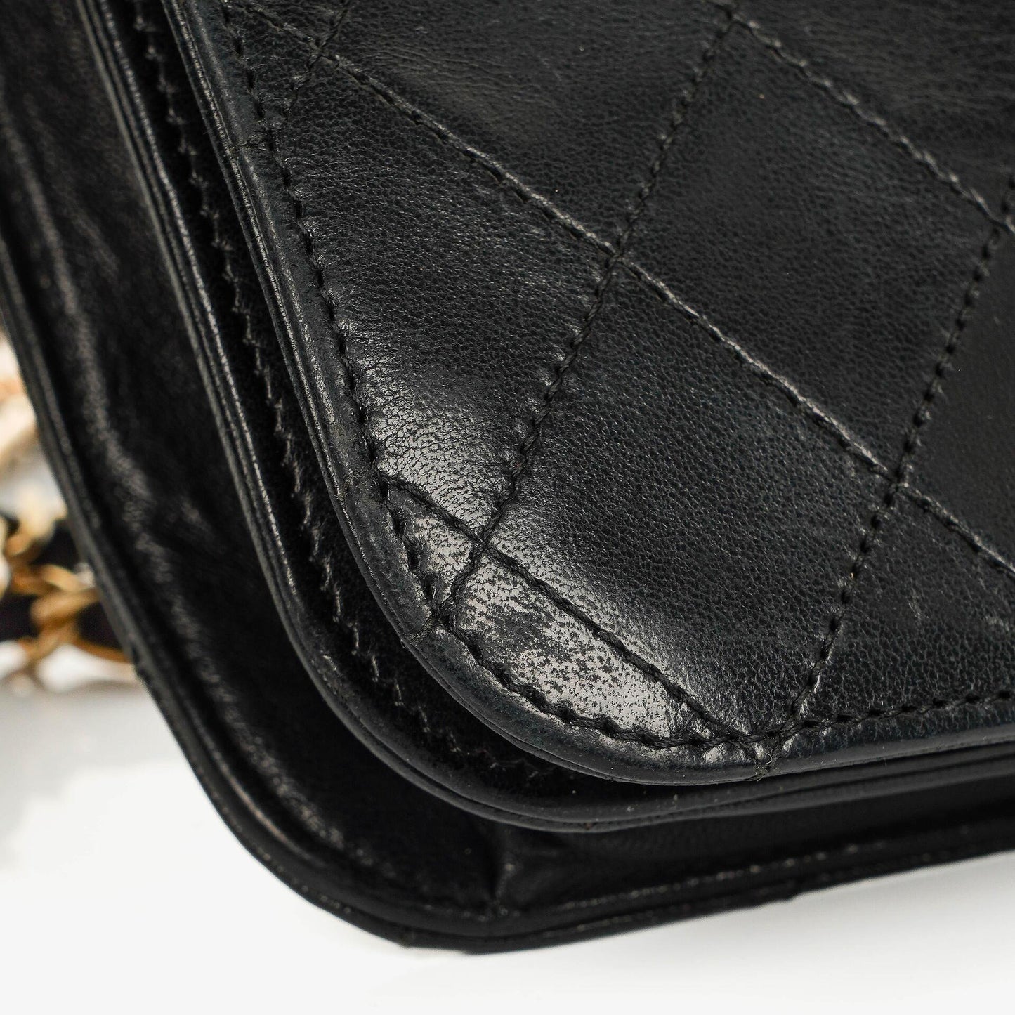 Chanel Classic Vollklappentasche aus schwarzem gestepptem Lammleder mit 24K vergoldeten Beschlägen