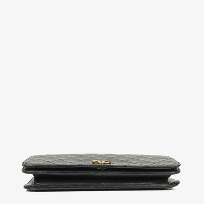 Chanel Classic Vollklappentasche aus schwarzem gestepptem Lammleder mit 24K vergoldeten Beschlägen