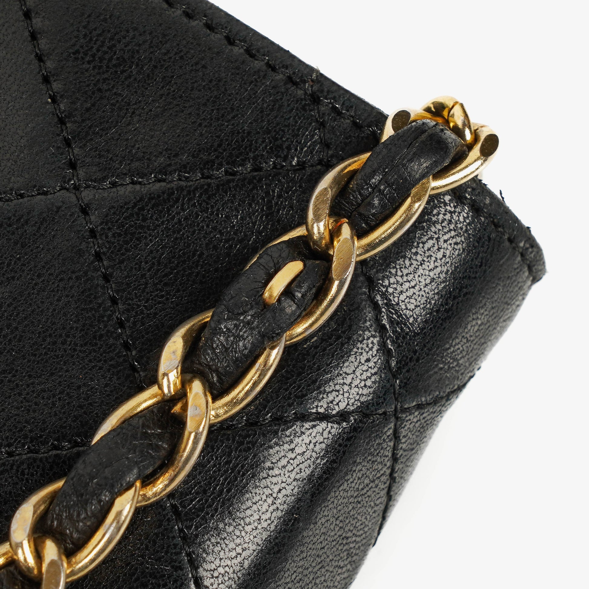 Chanel Classic Vollklappentasche aus schwarzem gestepptem Lammleder mit 24K vergoldeten Beschlägen