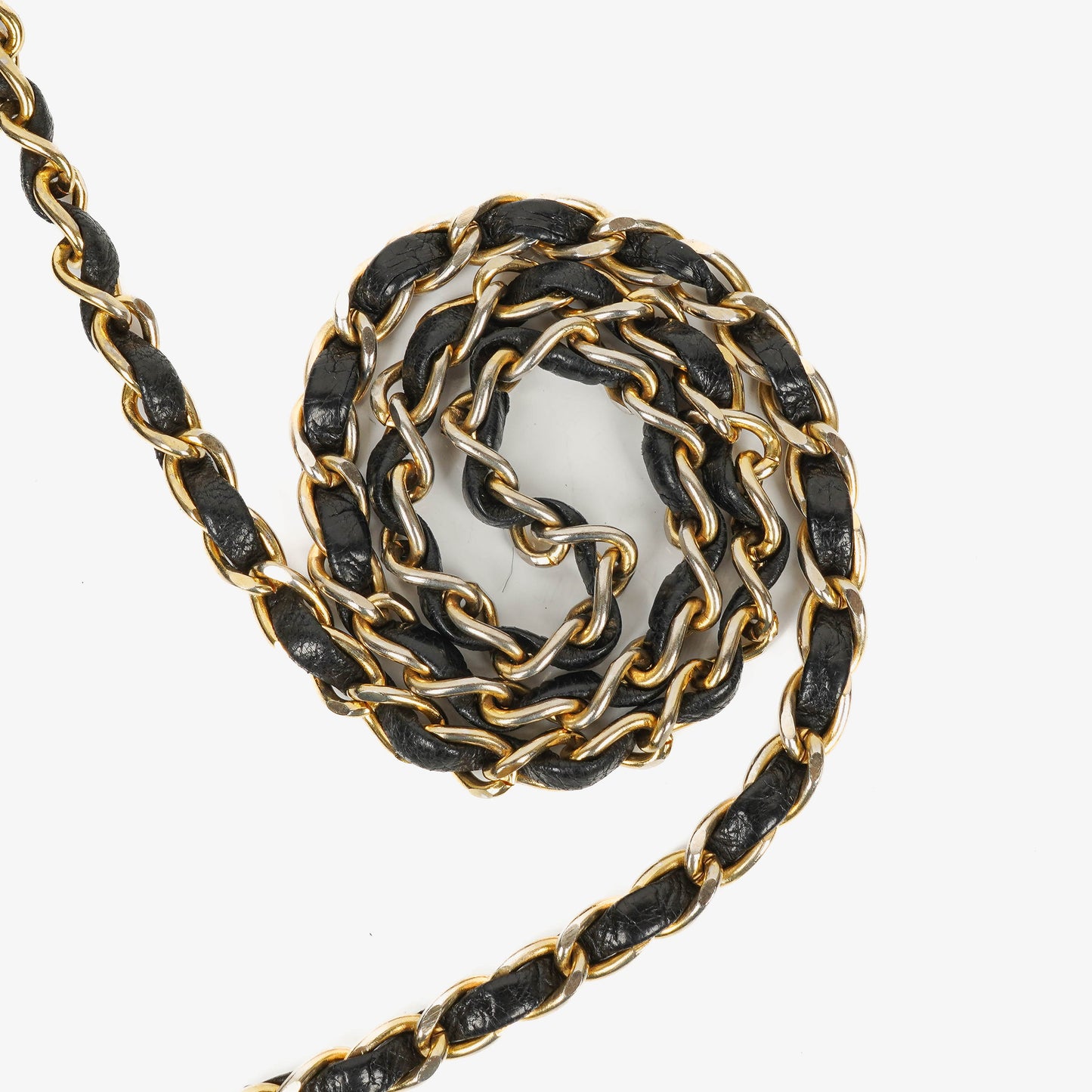 Chanel Classic Vollklappentasche aus schwarzem gestepptem Lammleder mit 24K vergoldeten Beschlägen