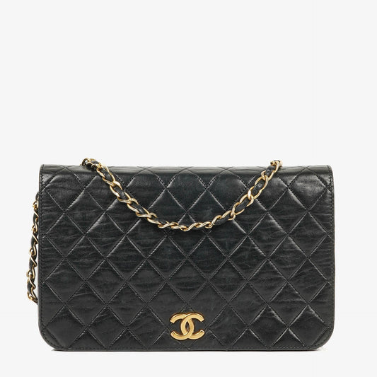 Chanel Classic Vollklappentasche aus schwarzem gestepptem Lammleder mit 24K vergoldeten Beschlägen
