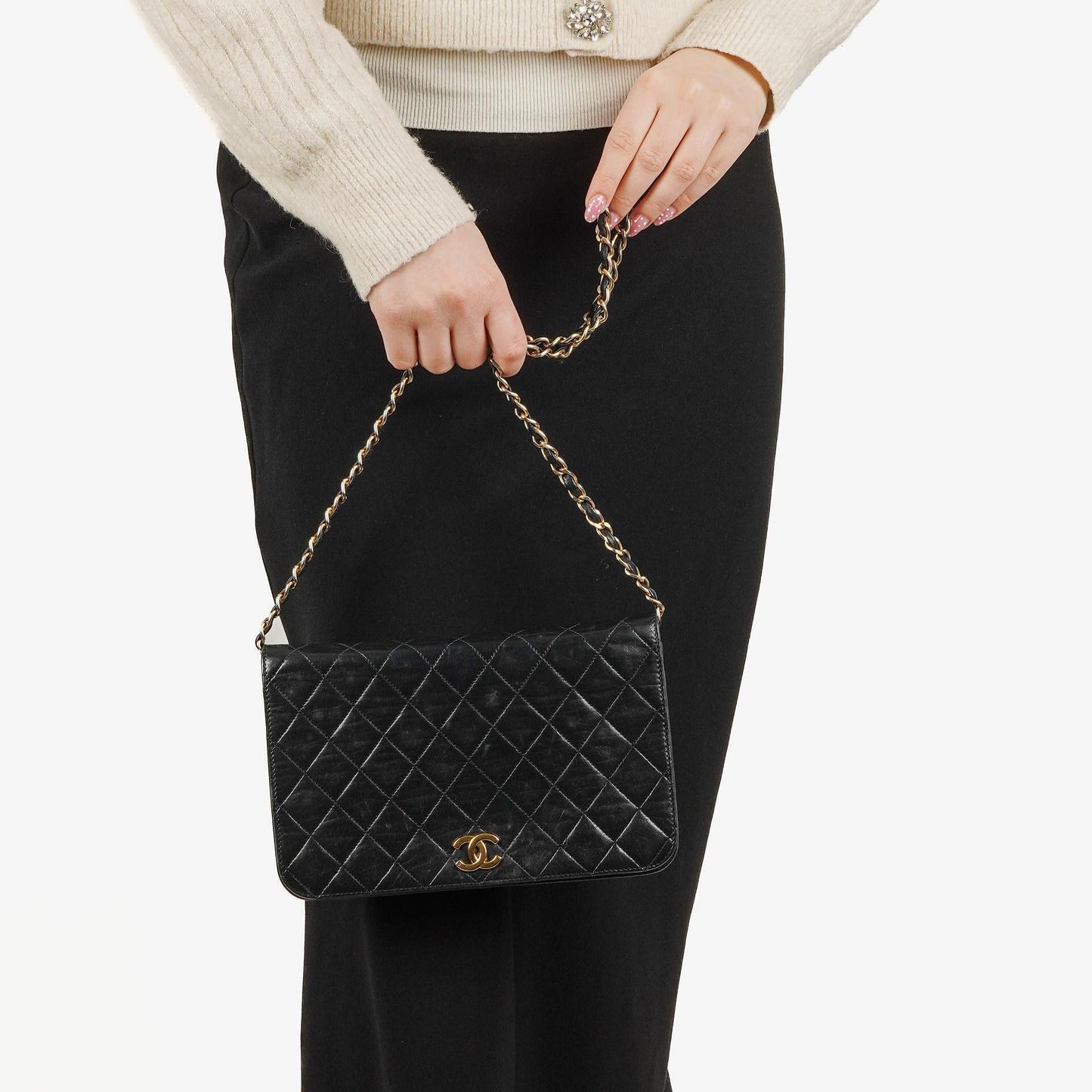Chanel Classic Vollklappentasche aus schwarzem gestepptem Lammleder mit 24K vergoldeten Beschlägen