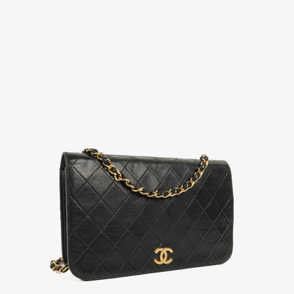 Chanel Classic Full Flap Tasche aus schwarzem gestepptem Lammleder mit 24K vergoldeter Hardware