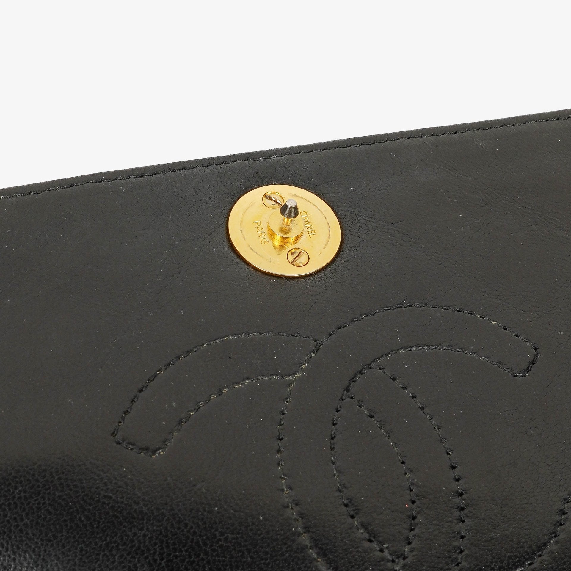 Chanel Classic Full Flap Tasche aus schwarzem gestepptem Lammleder mit 24K vergoldeter Hardware