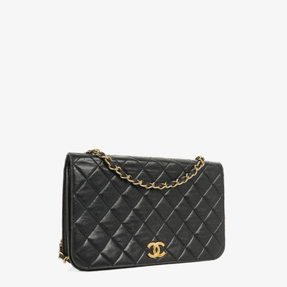 Chanel Classic Full Flap Bag aus schwarzem gestepptem Lammleder mit 24K vergoldeter Hardware