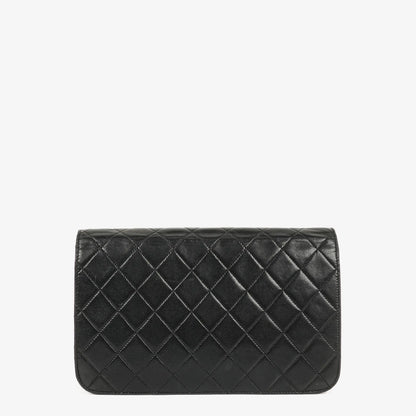 Chanel Classic Full Flap Bag aus schwarzem gestepptem Lammleder mit 24K vergoldeter Hardware