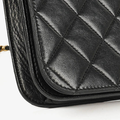 Chanel Classic Full Flap Bag aus schwarzem gestepptem Lammleder mit 24K vergoldeter Hardware