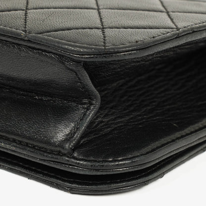 Chanel Classic Full Flap Bag aus schwarzem gestepptem Lammleder mit 24K vergoldeter Hardware