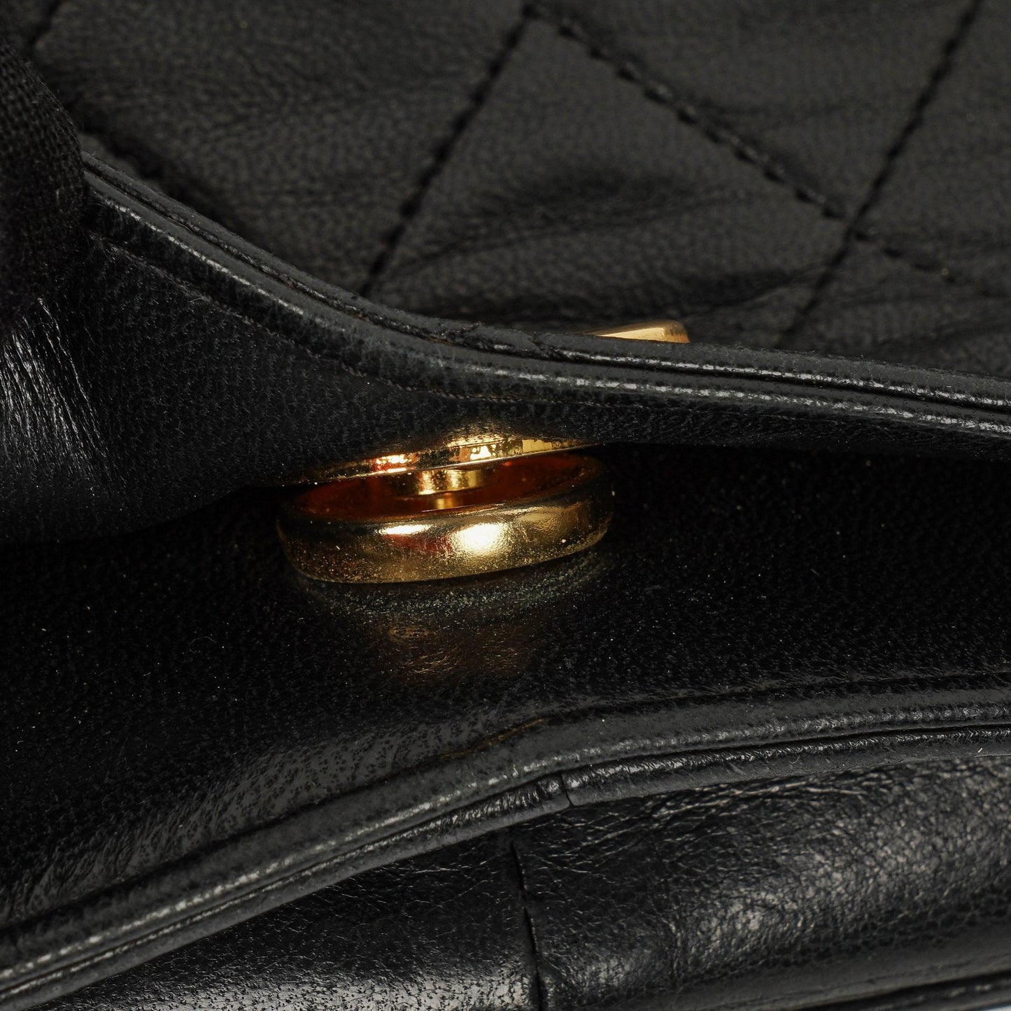 Chanel Classic Full Flap Bag aus schwarzem gestepptem Lammleder mit 24K vergoldeter Hardware