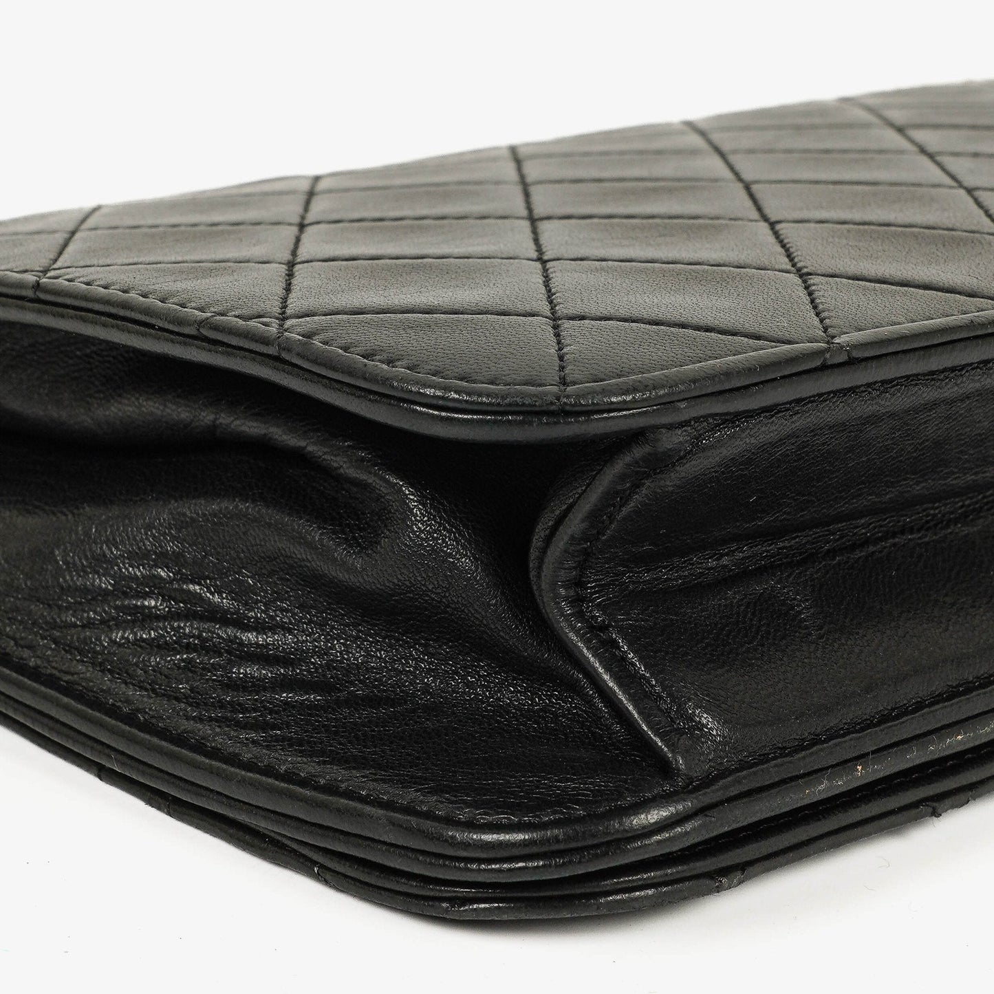 Chanel Classic Full Flap Tasche aus schwarzem gestepptem Lammleder mit 24K vergoldeten Beschlägen
