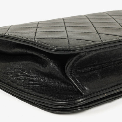 Chanel Classic Full Flap Tasche aus schwarzem gestepptem Lammleder mit 24K vergoldeten Beschlägen