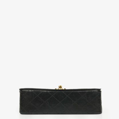 Chanel Vollklappentasche aus schwarzem gestepptem Leder mit 24K vergoldeten Beschlägen