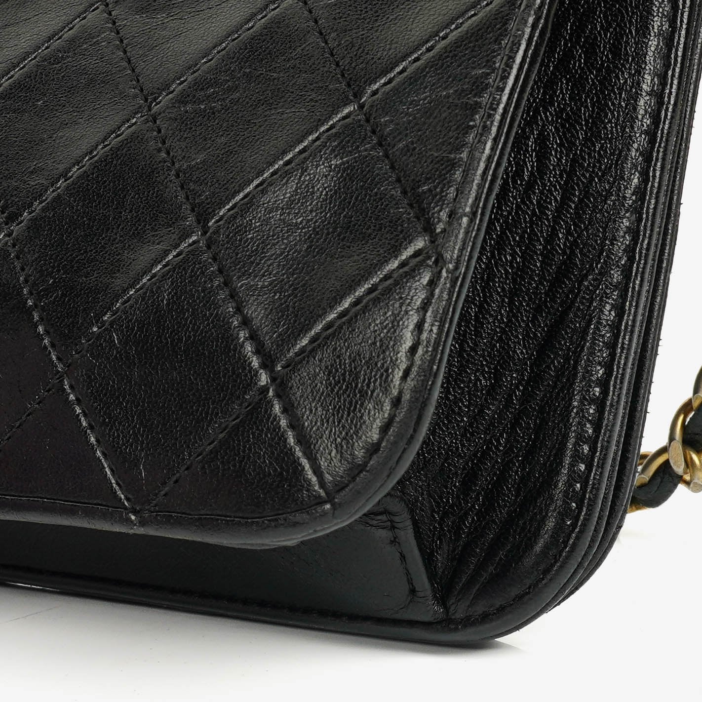 Chanel Classic Full Flap Tasche aus schwarzem Steppleder mit 24K vergoldeten Beschlägen