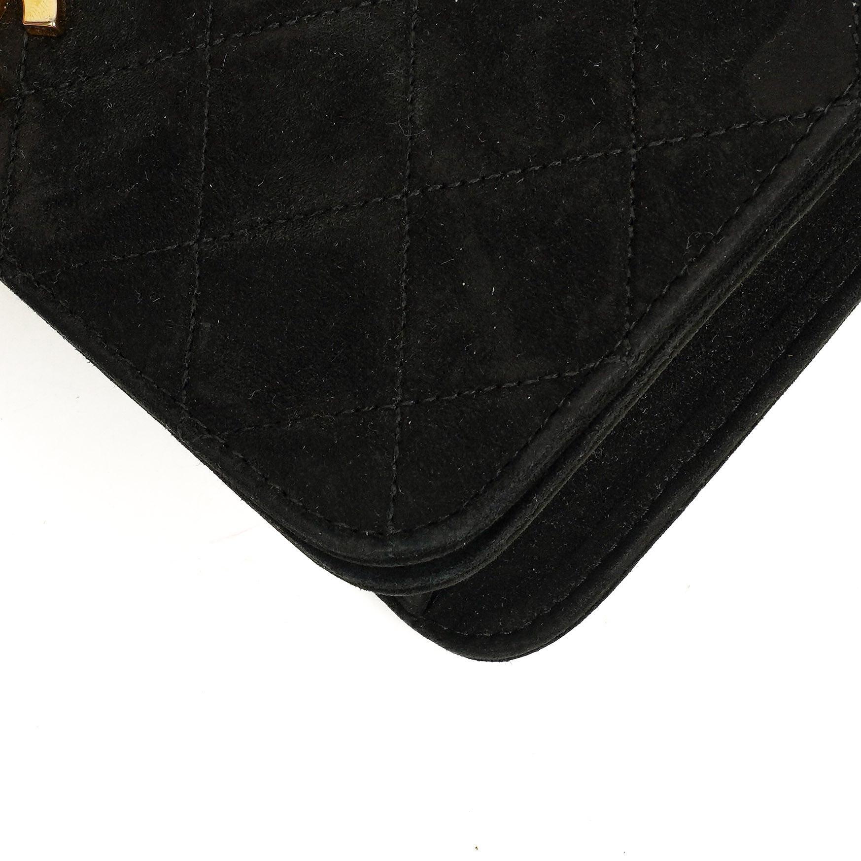 Chanel Classic Full Flap Bag aus schwarzem gestepptem Wildleder