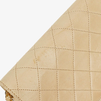 Chanel Classic Halbmond Double Flap Tasche aus beigem gestepptem Lammleder mit 24K vergoldeten Beschlägen