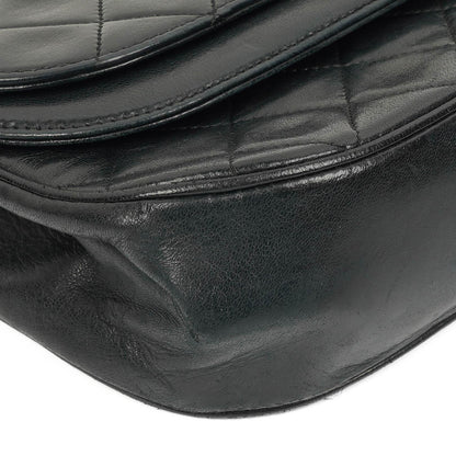 Chanel Classic Half Moon Double Flap Tasche aus schwarzem gestepptem Lammleder mit 24K vergoldeter Hardware
