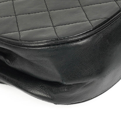 Chanel Classic Half Moon Double Flap Tasche aus schwarzem gestepptem Lammleder mit 24K vergoldeter Hardware