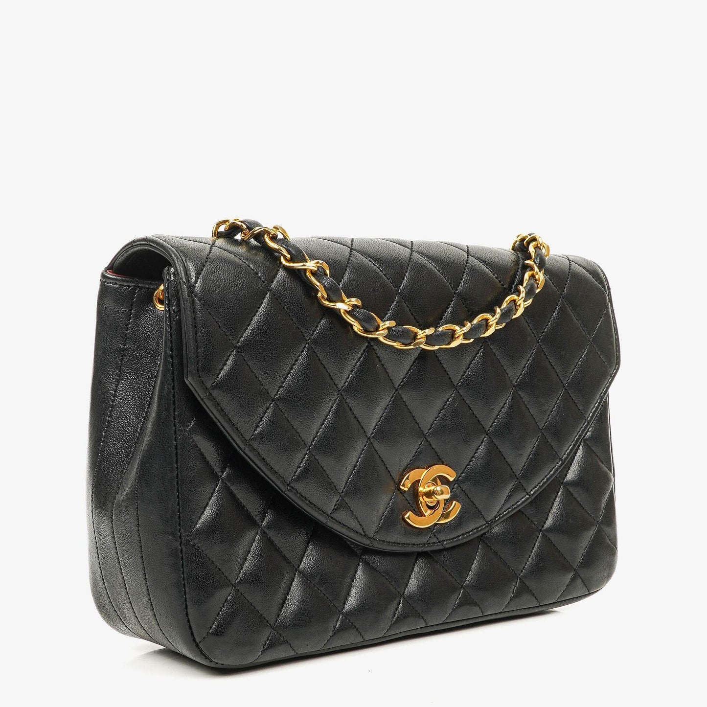 Chanel Classic Half Moon Single Flap Bag aus schwarzem gestepptem Lammleder mit 24K vergoldeten Beschlägen