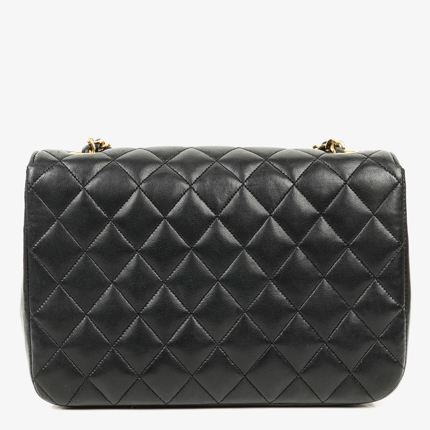 Chanel Classic Half Moon Single Flap Bag aus schwarzem gestepptem Lammleder mit 24K vergoldeten Beschlägen
