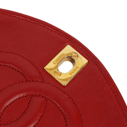 Chanel Klassische Halbmond Einzelklappen Tasche Rote gesteppte Lammleder mit 24K vergoldeten Beschlägen Gut