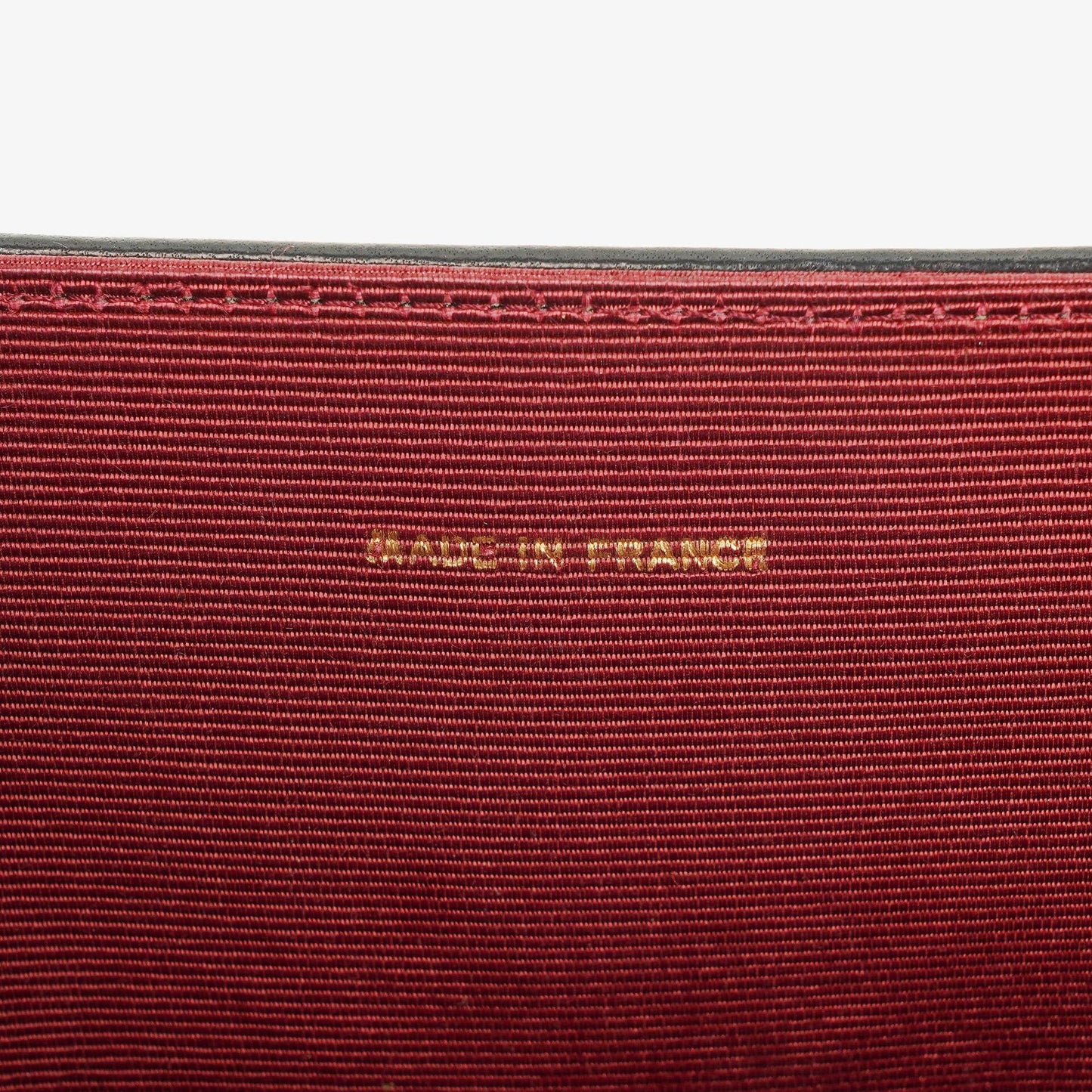 Chanel Classic Half Moon Flap Bag aus schwarzem Lammleder mit 24K vergoldeten Beschlägen