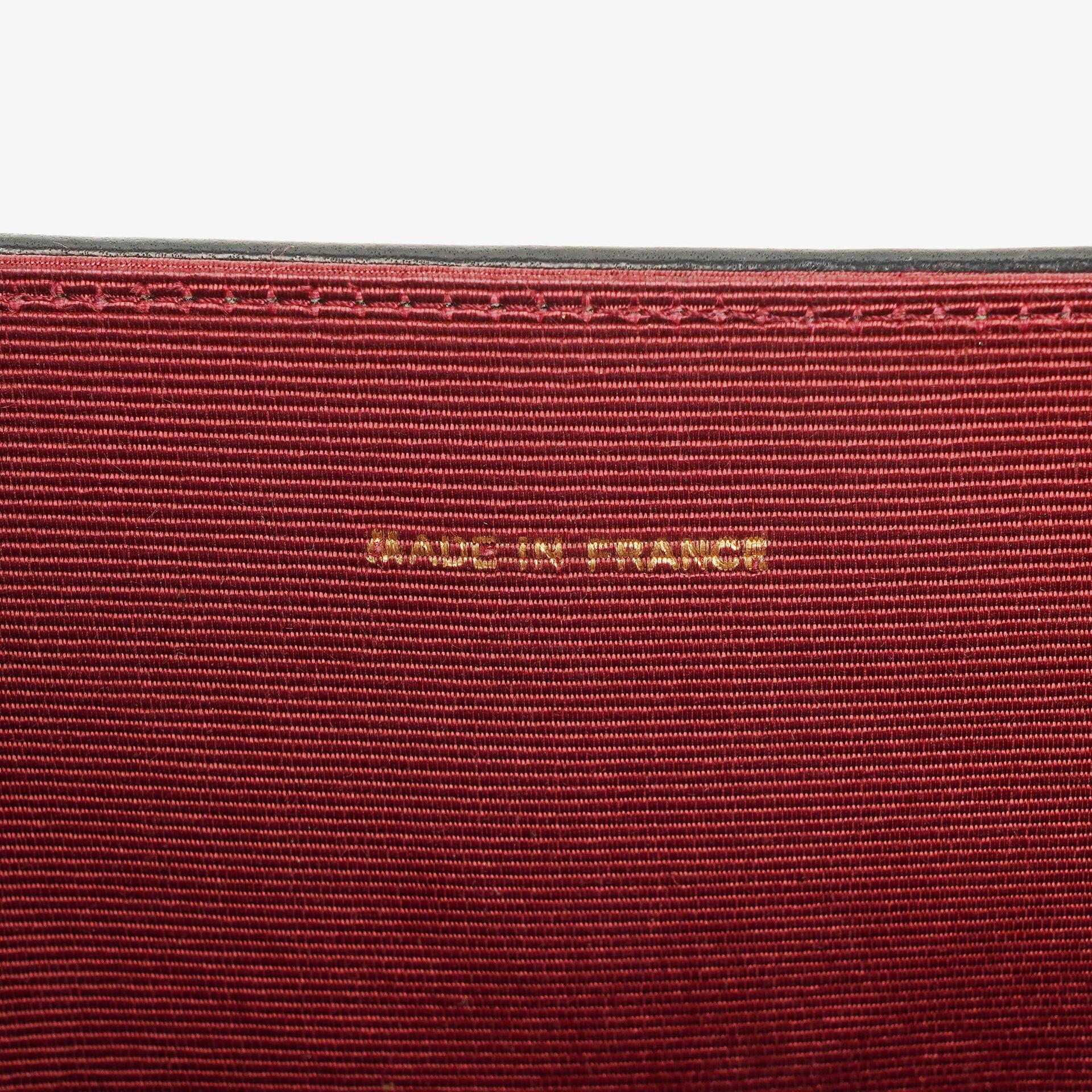 Chanel Classic Half Moon Flap Bag aus schwarzem Lammleder mit 24K vergoldeten Beschlägen