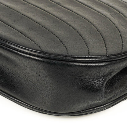 Chanel Classic Half Moon Klappentasche aus schwarzem Lammleder mit 24K vergoldeter Hardware