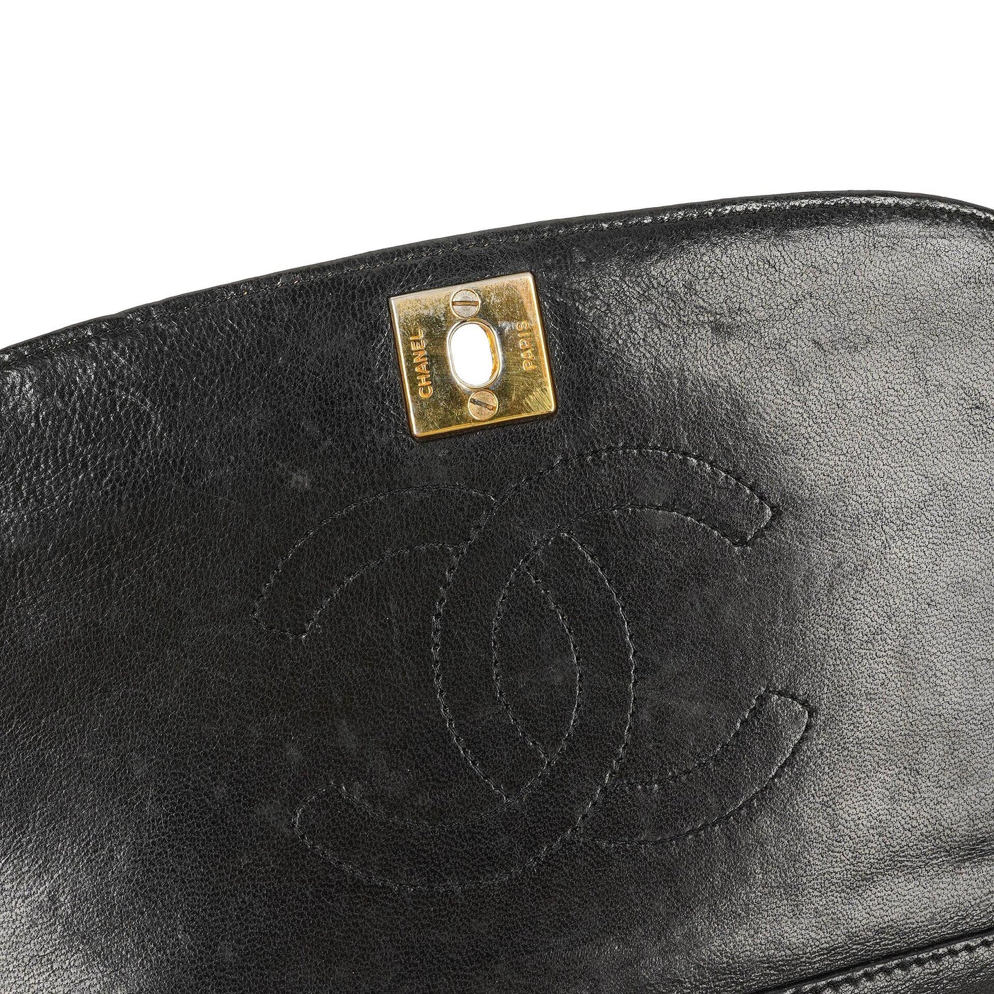 Chanel Classic Half Moon Klappentasche aus schwarzem Lammleder mit 24K vergoldeter Hardware