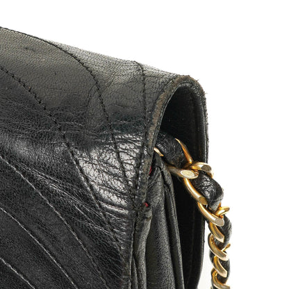 Chanel Classic Half Moon Klappentasche aus schwarzem Lammleder mit 24K vergoldeter Hardware