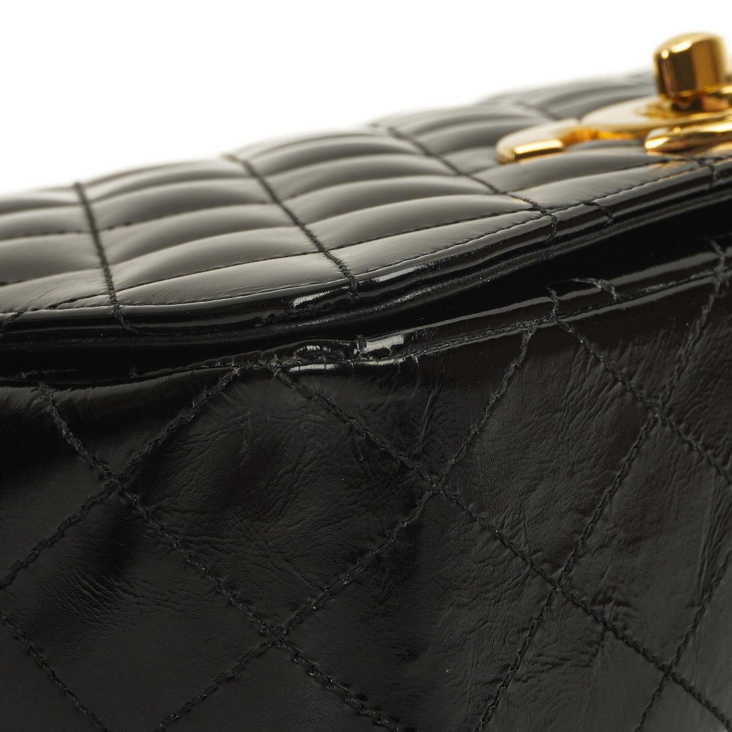 Chanel Klassische Maxi Logo Vollklappen Tasche Schwarze Gequiltete Lackleder Mit 24K Goldbeschichtetem Zubehör