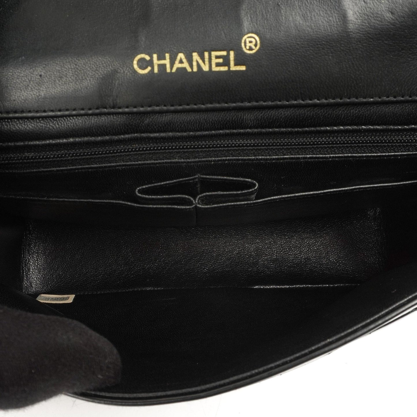 Chanel Klassische Maxi Logo Vollklappen Tasche Schwarze Gequiltete Lackleder Mit 24K Goldbeschichtetem Zubehör
