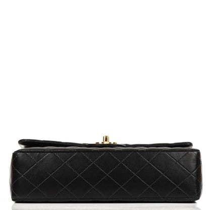 Chanel Classic Medium Double Flap Bag Schwarzes Gequiltetes Lammleder 24K Goldbeschläge