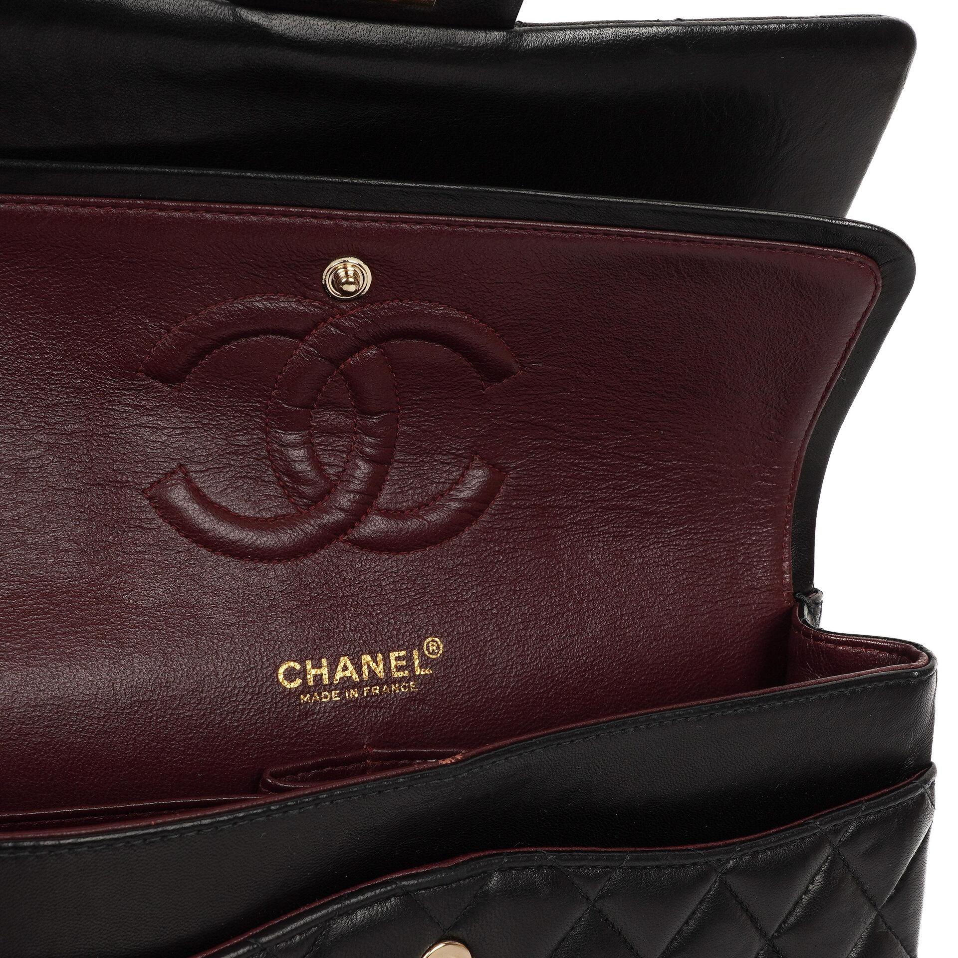 Chanel Classic Medium Double Flap Bag Schwarzes Gequiltetes Lammleder 24K Goldbeschläge