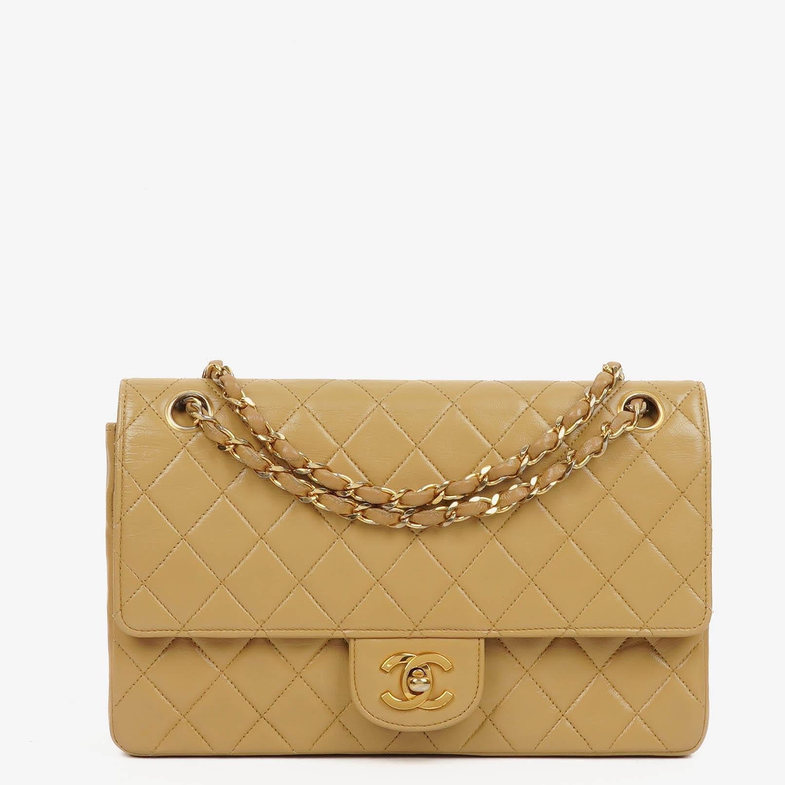 Chanel Classic Medium Double Flap Bag Gequiltetes Lammleder Beige mit 24K Vergoldeter Hardware