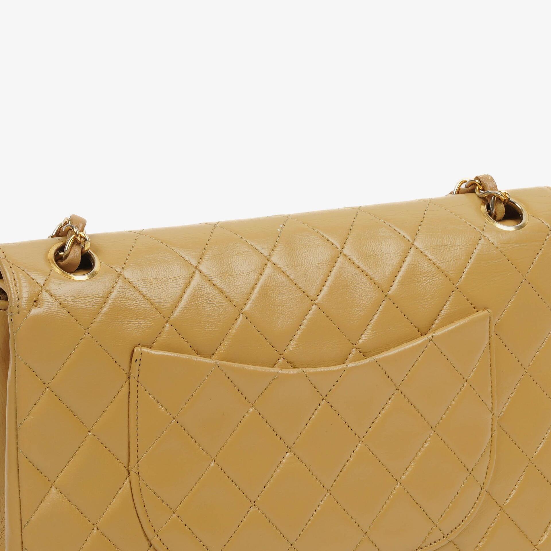 Chanel Classic Medium Double Flap Bag Gequiltetes Lammleder Beige mit 24K Vergoldeter Hardware