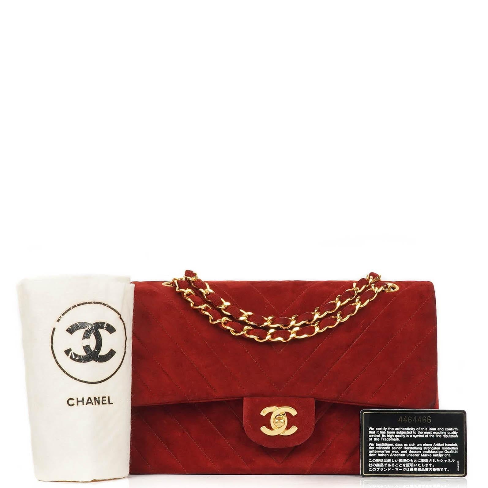 Chanel Classic Medium Double Flap Bag in Rot Gequiltetes Wildleder und 24K Goldbeschläge