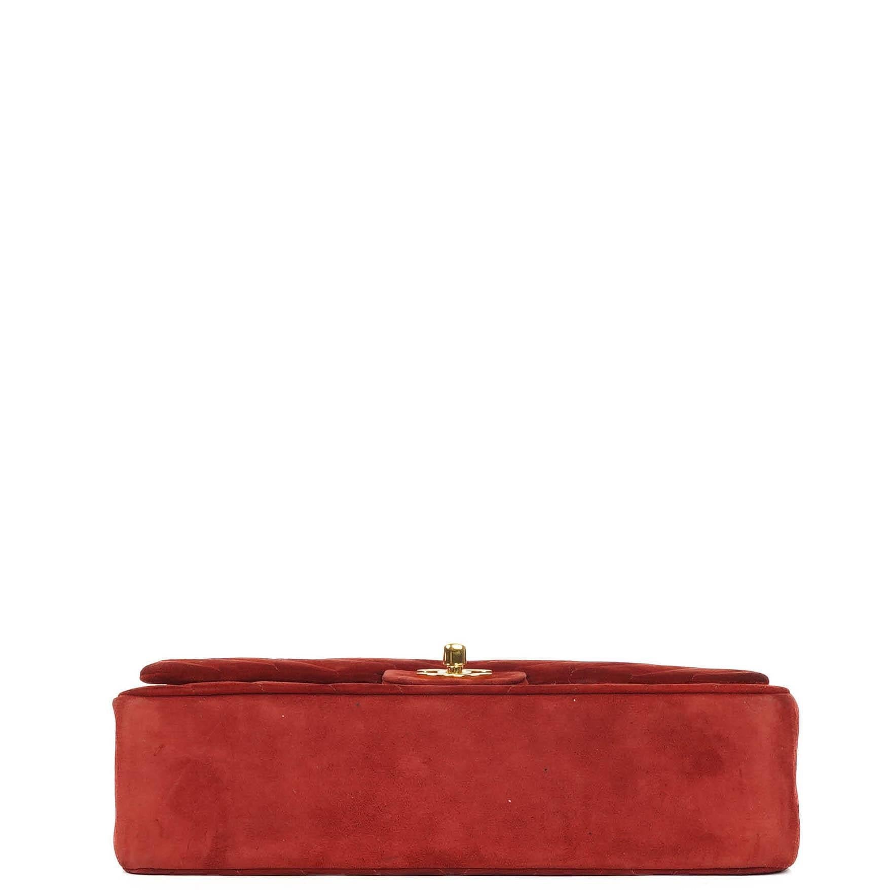 Chanel Classic Medium Double Flap Bag in Rot Gequiltetes Wildleder und 24K Goldbeschläge