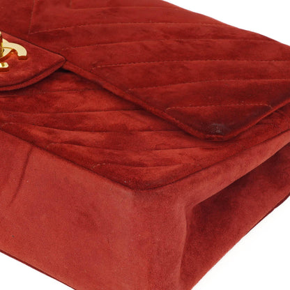 Chanel Classic Medium Double Flap Bag in Rot Gequiltetes Wildleder und 24K Goldbeschläge