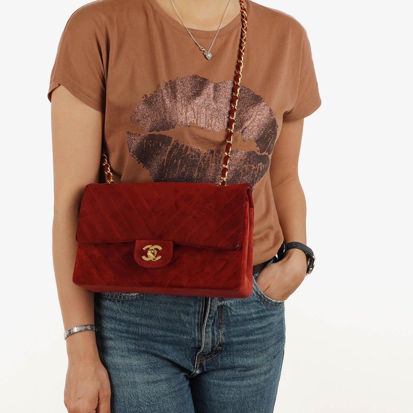 Chanel Classic Medium Double Flap Bag in Rot Gequiltetes Wildleder und 24K Goldbeschläge